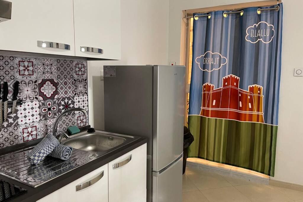2 Bed Apt In Heart Of St Julians - 5Min From Seafront Сент Джулианс Экстерьер фото
